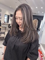 キング 高槻(K!ng) ハイライトカラーミルクティーベージュレイヤーカット