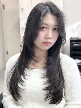 ジィルム(XELM) 韓国レイヤーカット/ブリーチ/レイヤーカット/ハッシュカット/