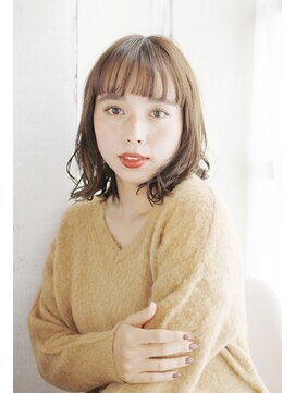 シュシュット(chouchoute) 大人ガーリーミディアムレイヤー似合わせカットダークアッシュ03