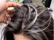 riah 京都河原町 白髪ぼかしハイライト/白髪染め/縮毛矯正/ショートボブ