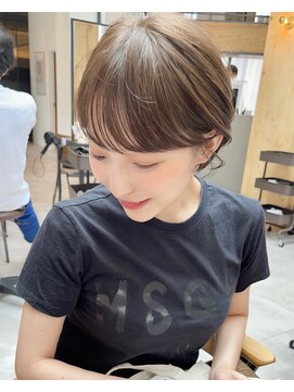 アイドットプラス 札幌大通り(i.+ODORI) 前髪あり小顔つや髪顔まわり簡単スタイリング丸みショート