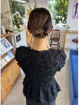 O 編み込みアップスタイルヘアセット成人式ヘアセット前髪カット