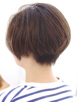 バレット(BALETT)&nbsp;シルエットバランスを整えたショートスタイル☆【白髪ぼかし】