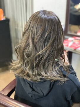 グロウウルマ(GLOW uruma) 透明感のあるカラー!