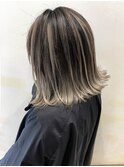 外国人風ボブ ハイライトバレイヤージュ グレージュエアタッチ