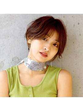 アトリエ フェム(atelier.fem) ハネ感が可愛いフェザーショート