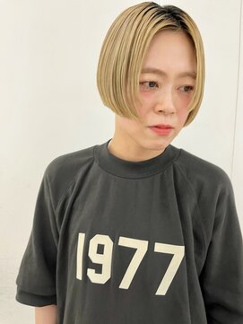 エンドリンク(endlink) ハイトーンベージュ×ぱつっとボブ