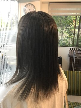 アリー(Ari-) ヌードグレージュ