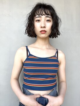リンネ(Lin'ne) 顎ライン/バツっとパーマ/大人ショートボブ