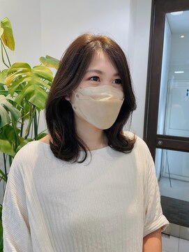 ユーリ(juli) くびれミディアムレイヤー