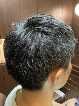 バーバーリング メソッド(BARBERING METHOD) 厚めの刈り上げショート