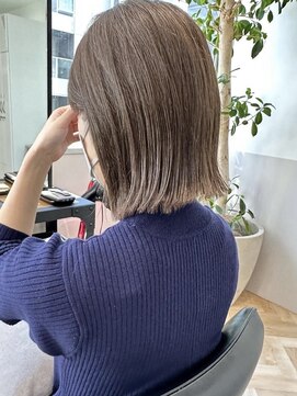 グラフ 日本橋(GRAFF) ★◎くびレイヤーエモージュ前髪ミディアムボブ小顔カット