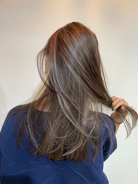 ルー(Luu) グレージュカラーシルキーベージュ神戸/東灘/住吉/御影/岡本