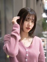 ビュートリアム 梅田(BEAUTRIUM)&nbsp;外ハネロブ/顔まわりレイヤー/くびれヘア/顔まわりレイヤー/梅田