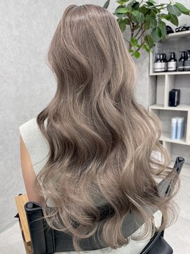 ロウル 渋谷(LOWRL) 透明感ブラウンベージュ