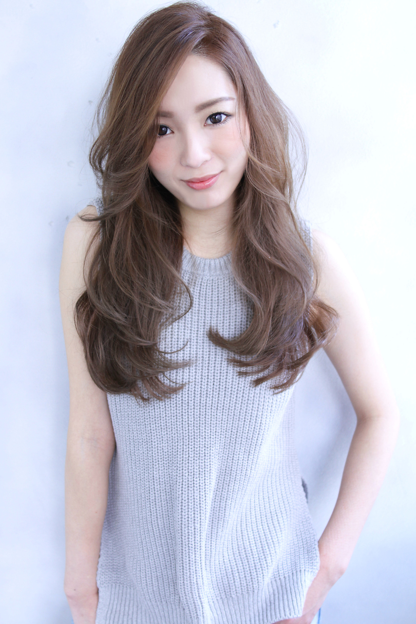 ロゼ 茨木(Rose) 【ROSE】レイヤーカット＿アッシュカラー＿フェミニンロング