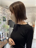 デルタ(Delta)&nbsp;#切りっぱなしボブ#大人カジュアル#ナチュラルベージュ