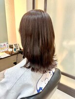 美容室ヒラトヤ 仙北店 大人可愛いアースカラーワンカール顔まわりレイヤーセミディ