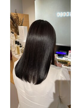 ダークグレージュ