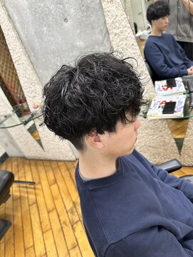 刈り上げマッシュ×ツイストシャドウパーマ