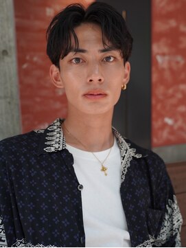 クオル 円山(QOL) ナチュラルパーマのセンターパート