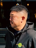 アンドザバダス(&THE BADASS)&nbsp;ツーブロック×アイロンパーマ