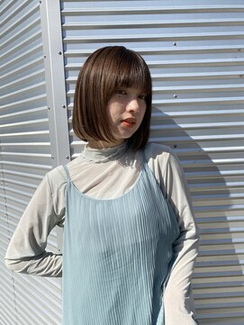 ジエクト ヴィシア(The Ect VIXIA) 重めボブ　縮毛矯正　まとまるボブ　地毛風ストレート