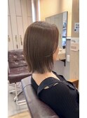 外ハネくびれボブ