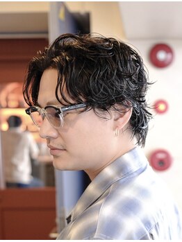 ダウバーバーショップ 銀座(DAU BARBER SHOP)の写真/【銀座駅徒歩1分 メンズ専門】メンズに特化したバーバー。定番からスタイルチェンジまでお任せ下さい。