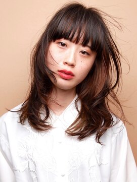 ピークアブー 原宿ハラカド(PEEK-A-BOO) 【PEEK-A-BOO】無造作カールデザインカラーウルフミディ西尾卓義