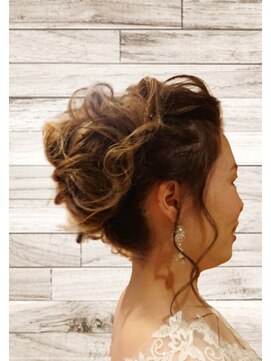 アクアヴィタエ(Aqua vitae) アップスタイルヘアセット