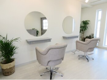 アム(amu)の写真/マンツーマンのリラックス空間で"なりたい"Styleが叶う♪魅力&ライフスタイルを汲み取り理想を叶える!