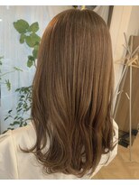 インビテーション(invitation) ハニーベージュ