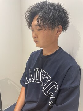 コネクト(Connect) ハイツイストスパイラルツーブロックセンターパート黒髪