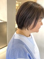 コード(Chord)&nbsp;白髪ぼかしhighlight、大人女性ショート［谷合