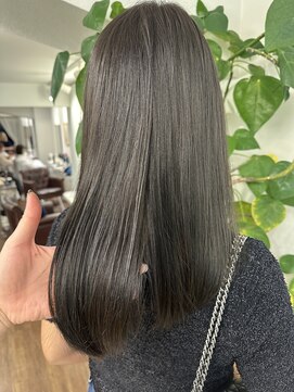 インビテーション(invitation) オリーブグレージュ