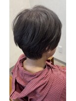 ヌニル(nunill)&nbsp;白髪ぼかし/ライトグレー/40代/50代/60代～