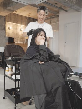 シゼン(SHIZEN)の写真/丁寧なマンツーマン施術で、あなたの理想を叶えてくれる♪少人数だからこその落ち着いたサロンタイムを…。