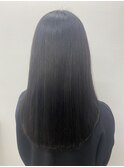 レイヤーカット×オリーブグレージュカラー