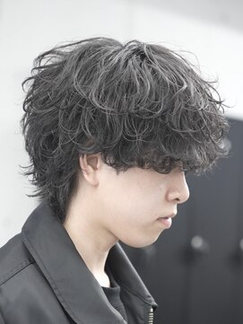 オーバル ジングウマエ(OVARL jingumae) シャドウパーマツイストスパイラルフェザーパーマ