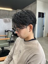 Y’s BLUE le'a【イースブルーレア】&nbsp;毛流れセンターパート、メンズヘア