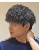 黒髪王道マッシュ縦落ちツイストスパイラルパーマ