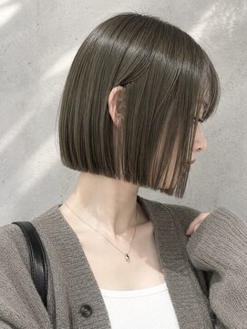 ヴェイン 渋谷(vain) オリーブベージュ 切りっぱなしボブ 髪質改善