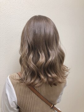 ユーリ(juli) スモーキーベージュ