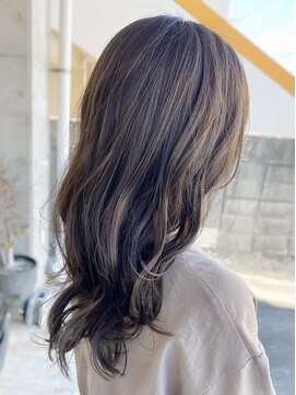 ペチカ(PEZZICA) 透け感アッシュグレージュ