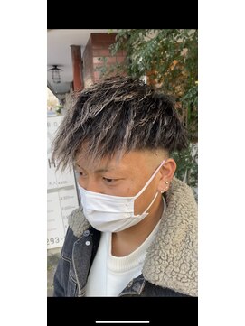 ヘアーラボ ハチ(HAIR LABO HACHI) ツイスト×スキンフェード