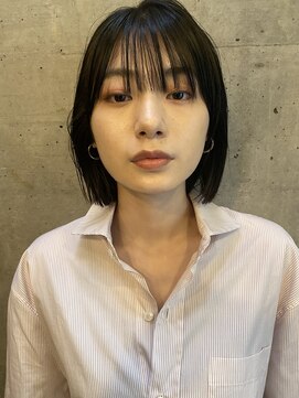 ガーランド (Garland) 切りっぱなしボブ/マチルダボブ/大人ボブ/卵型/ピンクベージュ