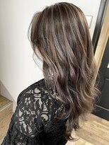 リルア 博多(LIRUA)&nbsp;ラベンダーグレージュのバレイヤージュ