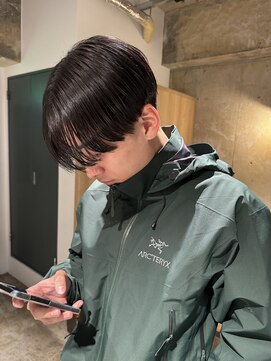 リブロ(liblo) 【メンズセンターパートショート】