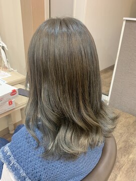 アルターリール(aL ter Rire) カール/セミディ/シアーカラー/姫カット/鎌取/福原遼華